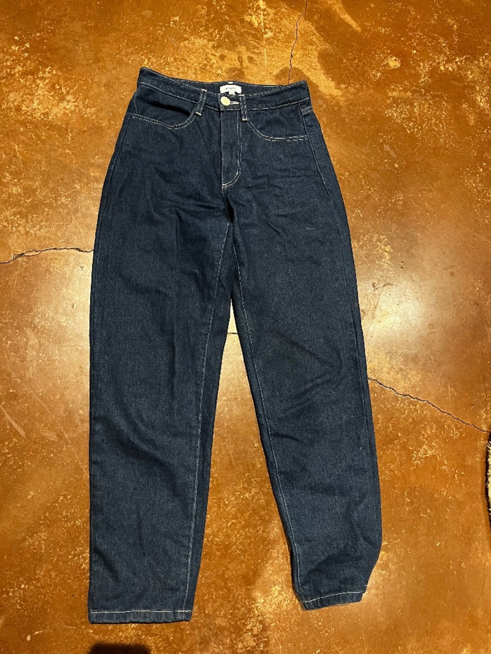Waltz Jeans Small XS carrot straight leg indigo